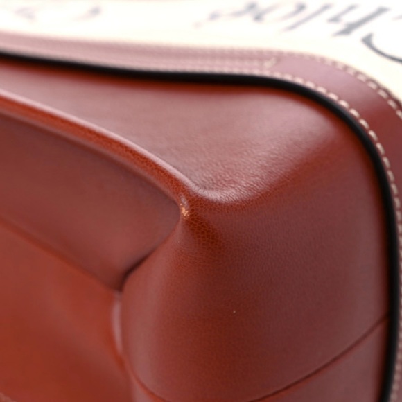 Preowned CHLOE Calfskin Med. Woody RibbonTote Sepia Brown- Great Condition. - Picture 9 of 12